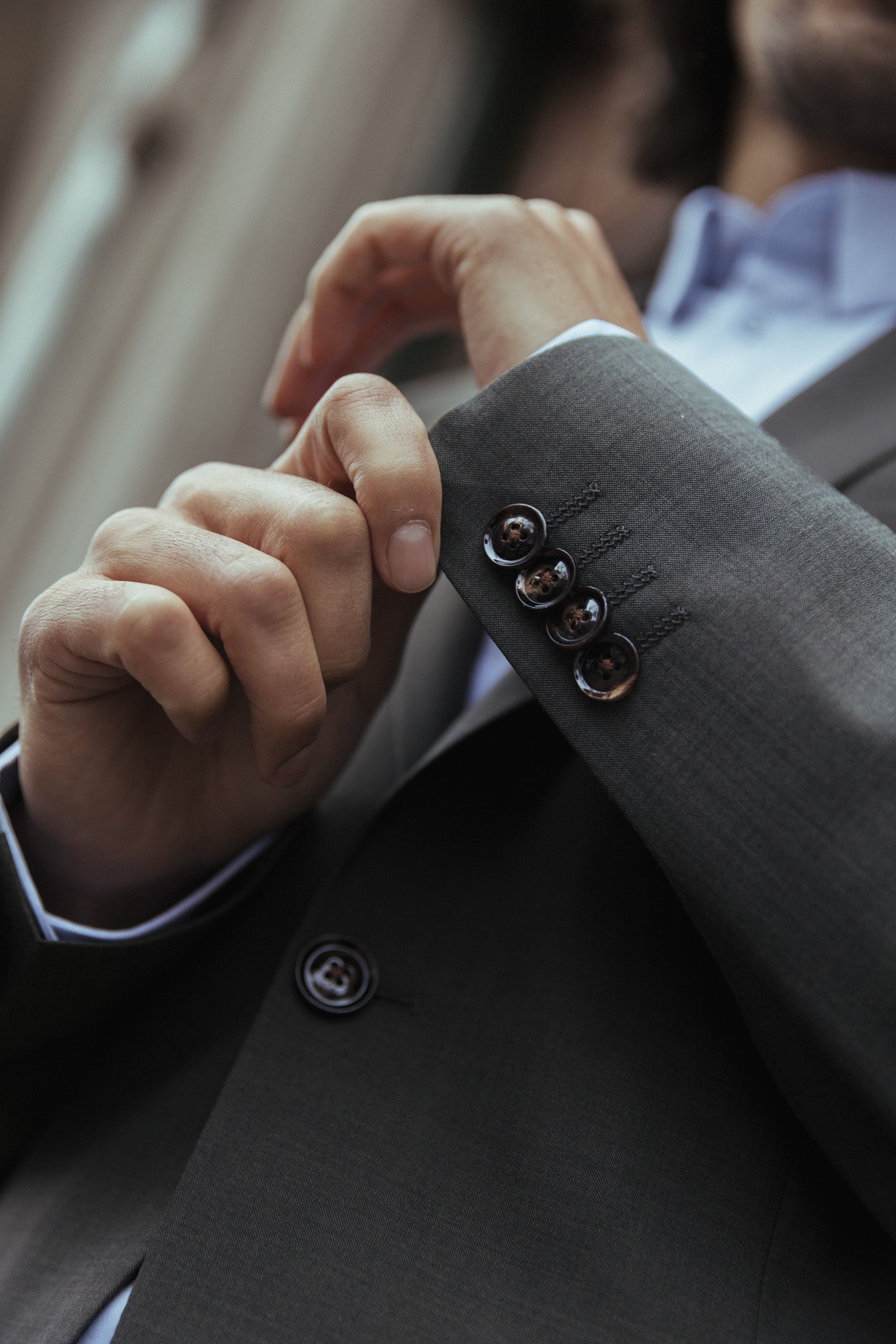 Modelshot / Dark Green / Detail